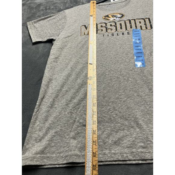 Champion Missouri Tigers T-Shirt Men’s L Gray Short Sleeve Mizzou Mascot NWT - Picture 2 of 9